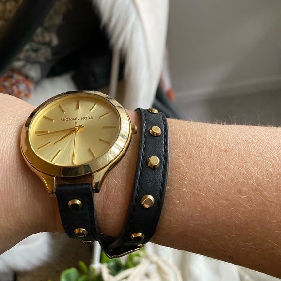 Michael Kors black and gold watch - Picture 2 of 5